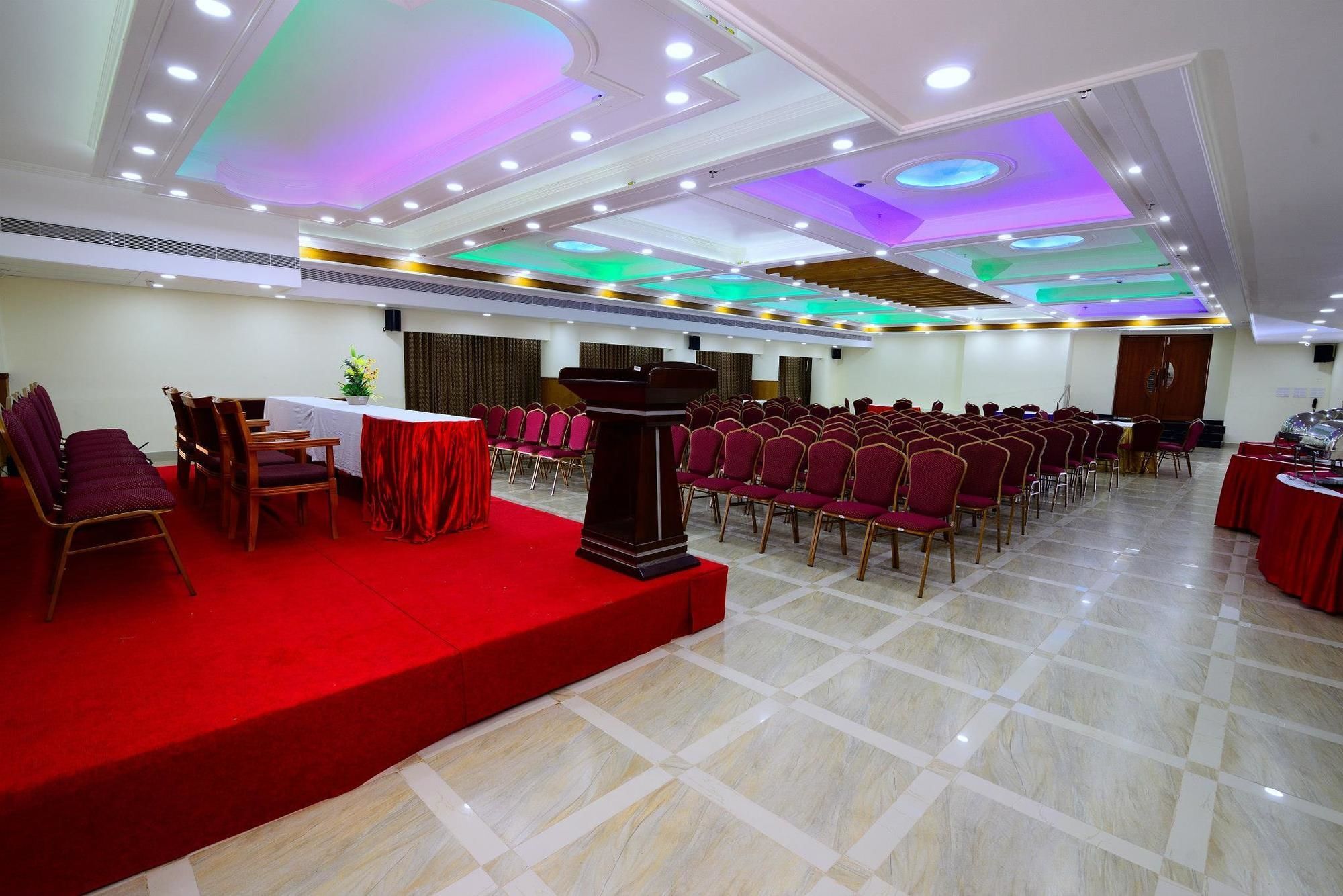 Sps Kings Way Hotel Thiruvananthapuram Ngoại thất bức ảnh